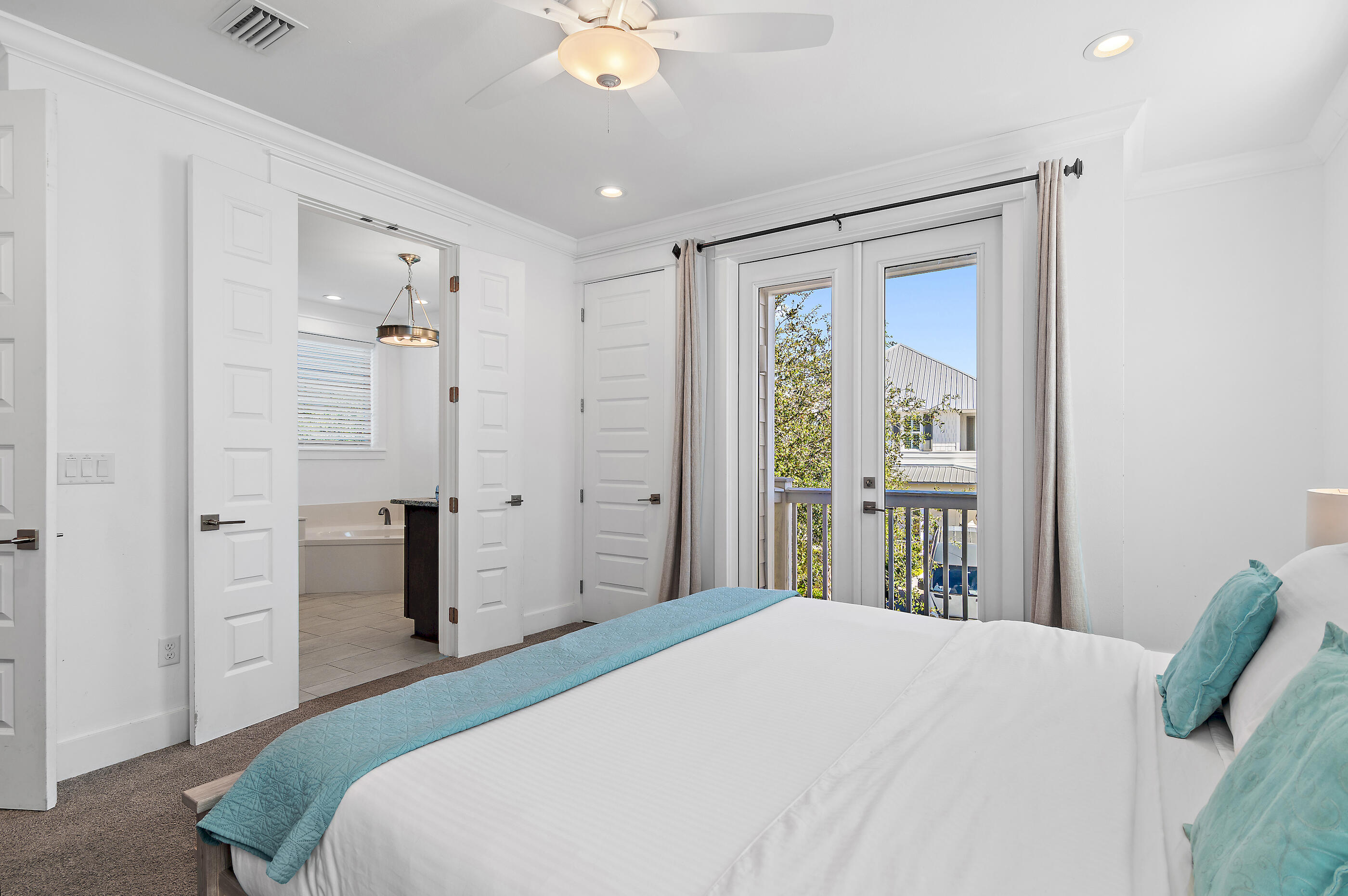 SUGAR SAND LANE - Residential