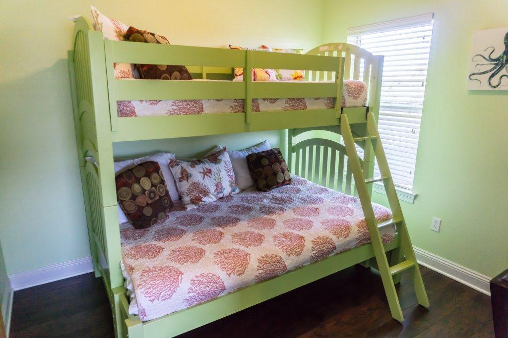 VILLAGES OF CRYSTAL BEACH - Residential