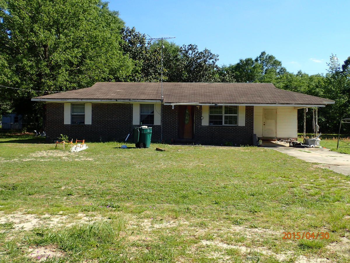 Built in 1974, This REO property has all brick exterior with attached carpet and is 1008sf. Home has 3 bedrooms, 1 1/2 baths. Home is just North of Hwy 90 and off Hwy 331 and a few mins drive to the interstate and businesses. A great rental investment or first time home. ** Property is OCCUPIED please DO NOT make contact with the occupant.** This property is now under auction terms. This property is subject to a 5% buyer's premium pursuant to the Auction Terms & Conditions (minimums may apply). This is a reserve auction and all offers are subject to seller approval. Please contact listing agent for details. Do Not Disturb Occupant. It is a criminal offense to trespass on this property.