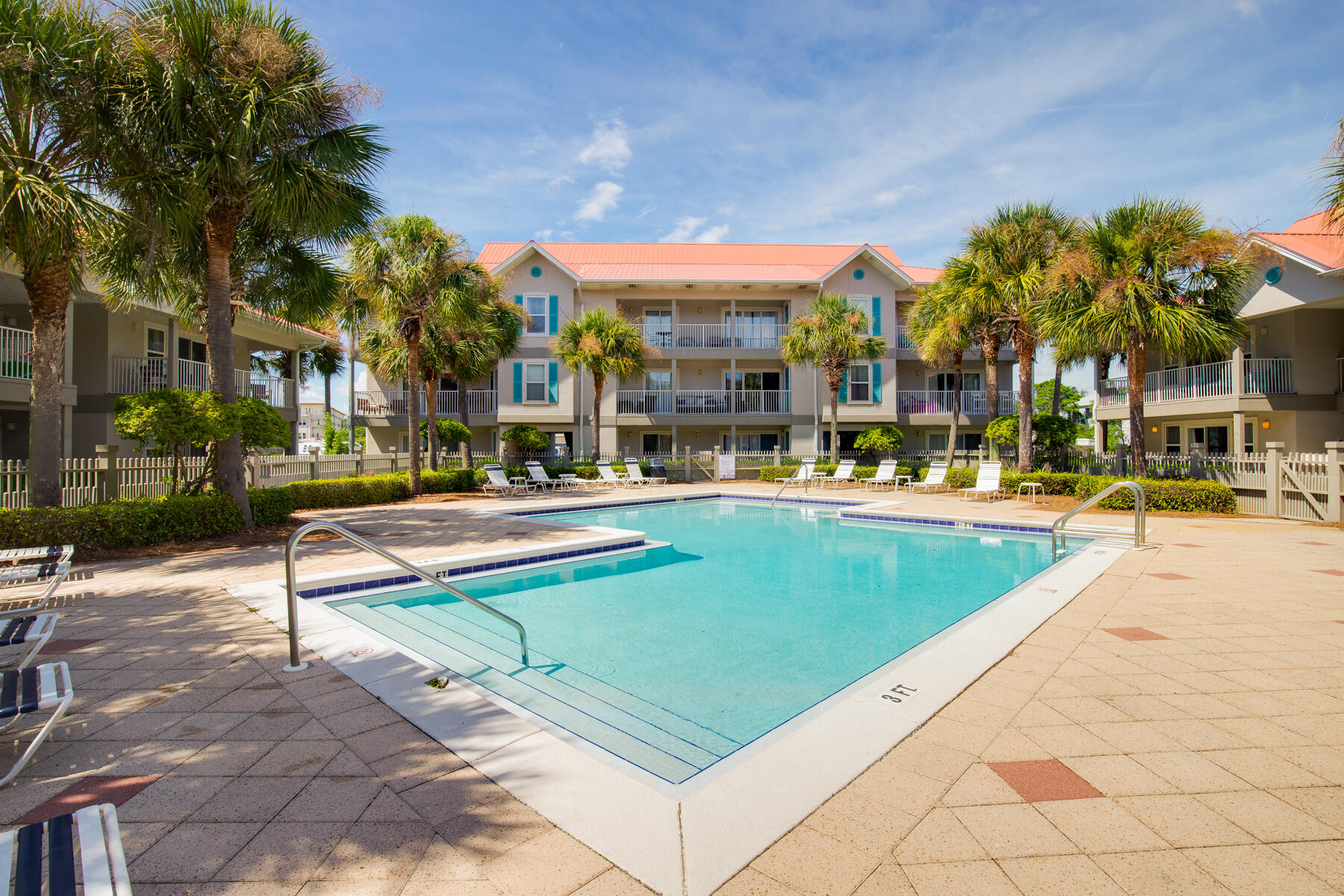 ROLLIN TIDE VILLAS - Residential
