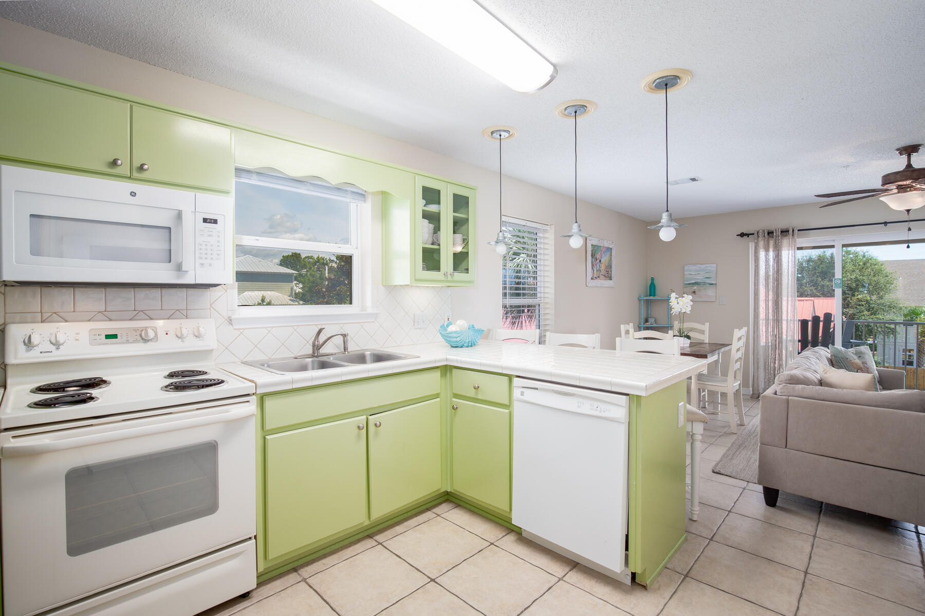 ROLLIN TIDE VILLAS - Residential