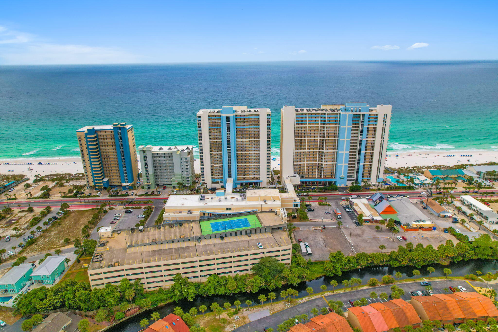 MAJESTIC BEACH TOWERS II - Residential