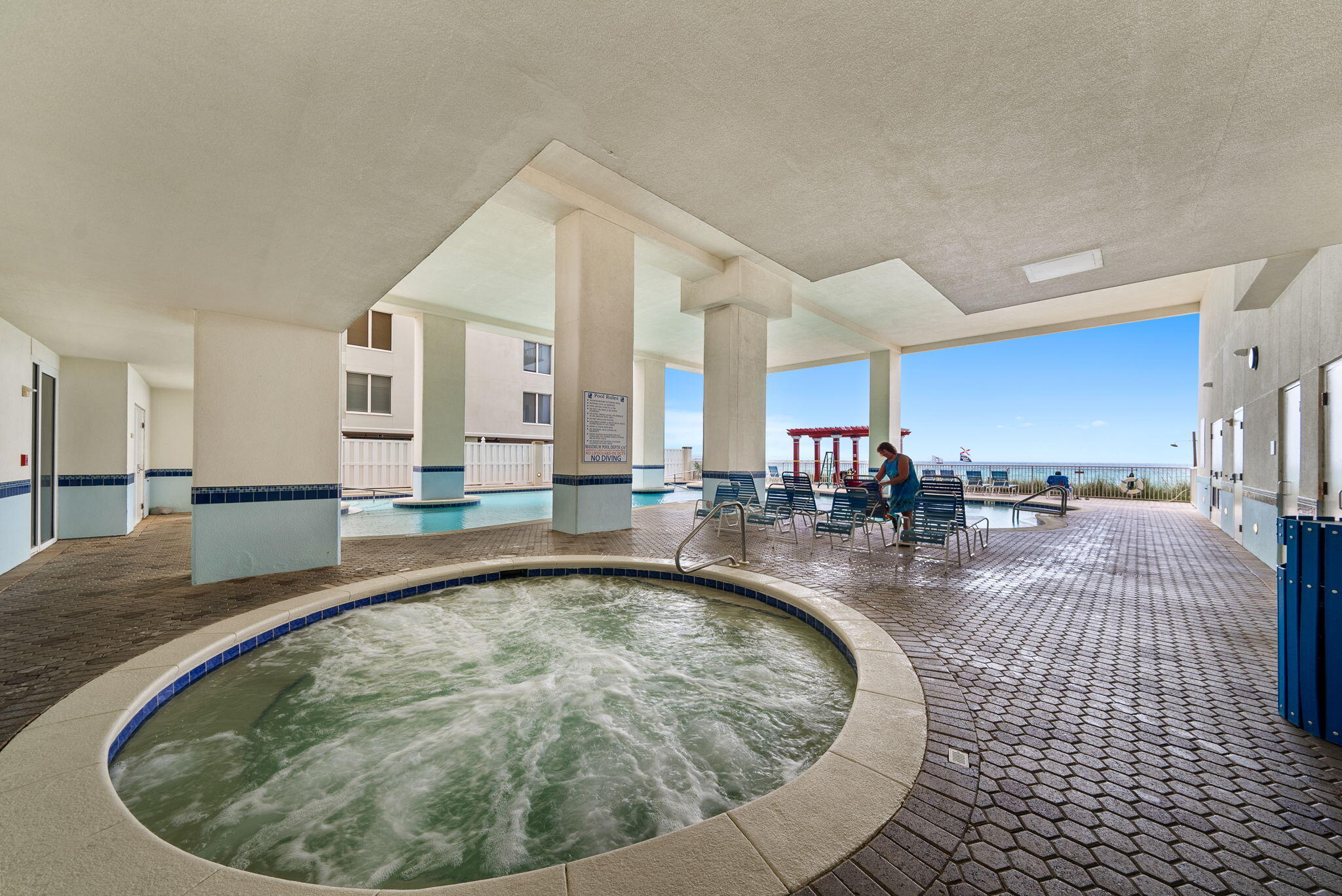 MAJESTIC BEACH TOWERS II - Residential