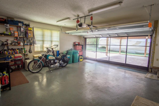 TEN LAKE ESTATES UNIT 2 - Residential