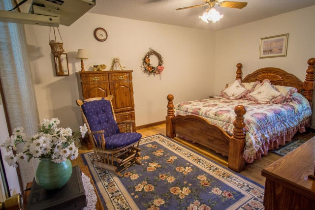 TEN LAKE ESTATES UNIT 2 - Residential