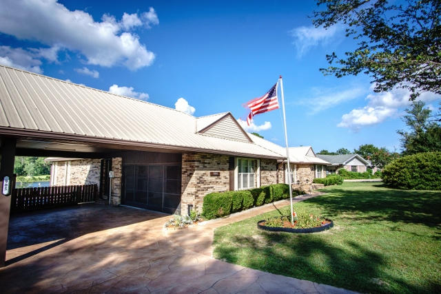 TEN LAKE ESTATES UNIT 2 - Residential