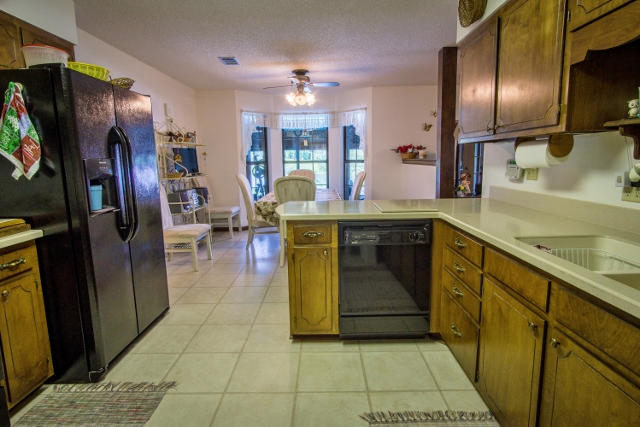 TEN LAKE ESTATES UNIT 2 - Residential