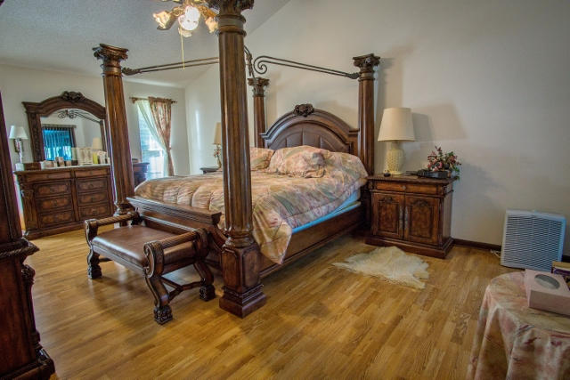 TEN LAKE ESTATES UNIT 2 - Residential