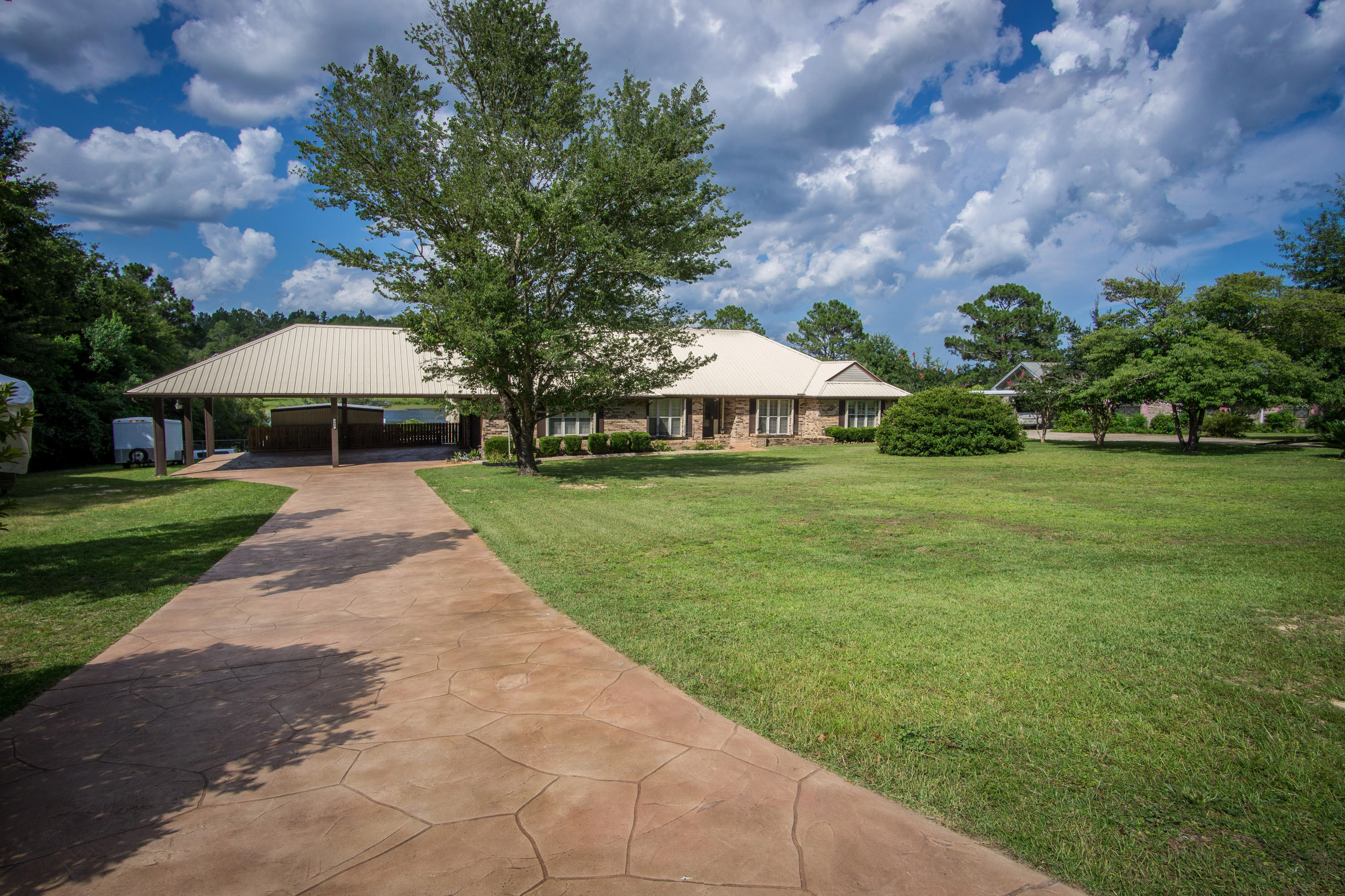 TEN LAKE ESTATES UNIT 2 - Residential