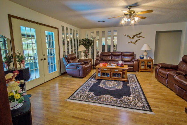 TEN LAKE ESTATES UNIT 2 - Residential