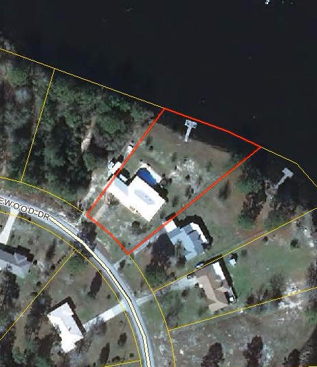 TEN LAKE ESTATES UNIT 2 - Residential