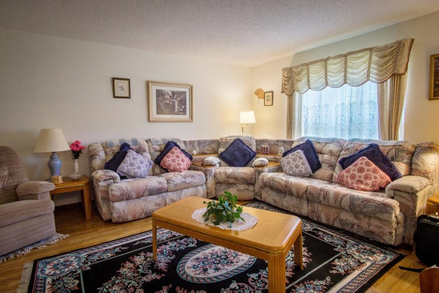 TEN LAKE ESTATES UNIT 2 - Residential