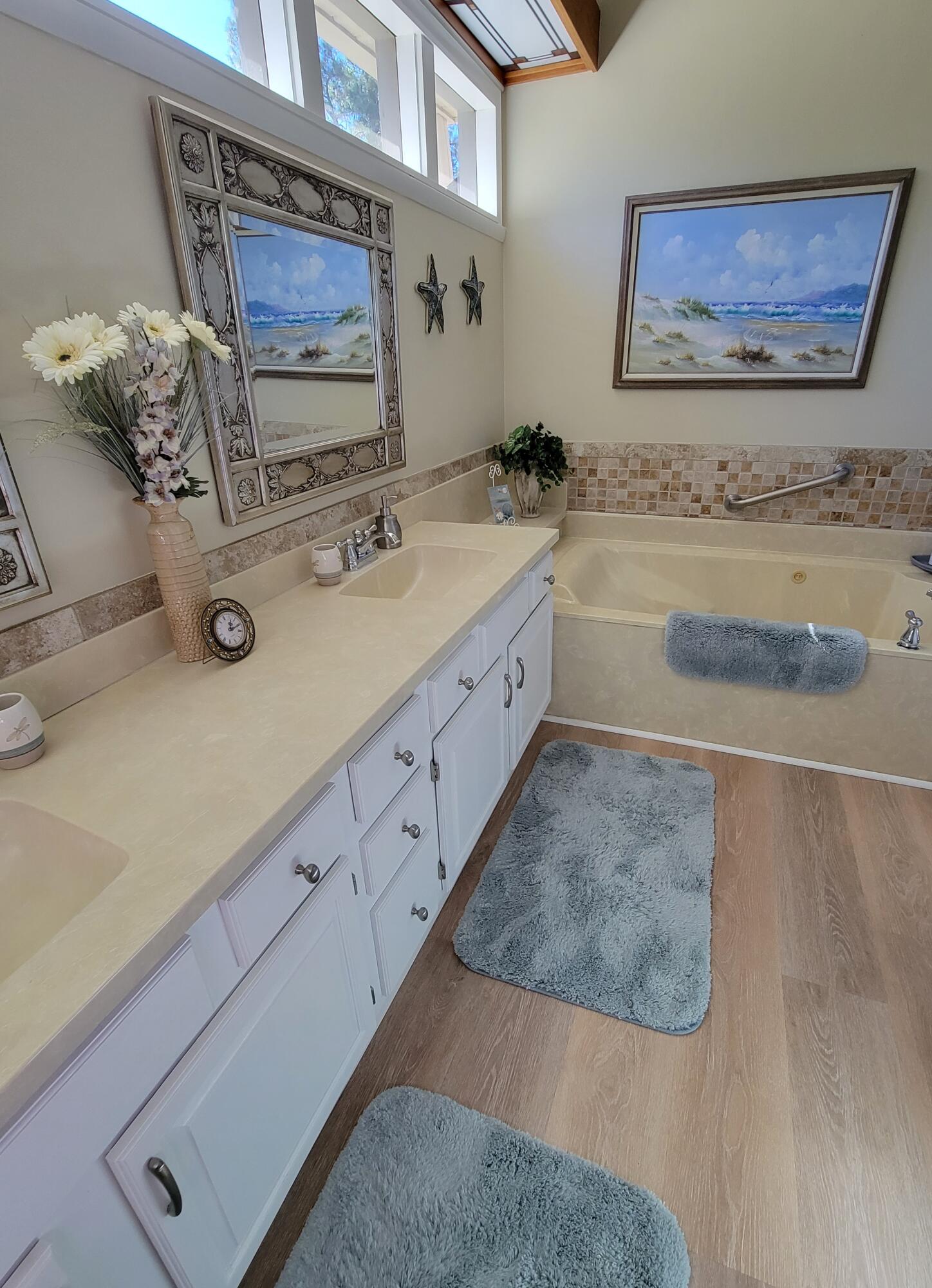 ST. ANDREWS SOUTH BLUEWATER BAY 3 - Residential