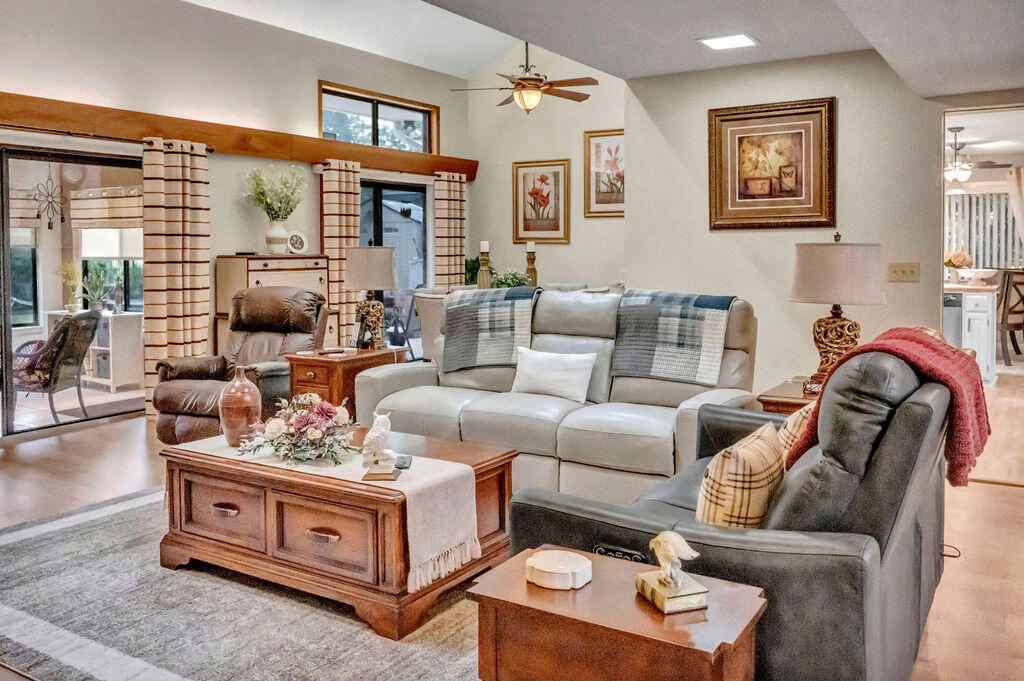 ST. ANDREWS SOUTH BLUEWATER BAY 3 - Residential