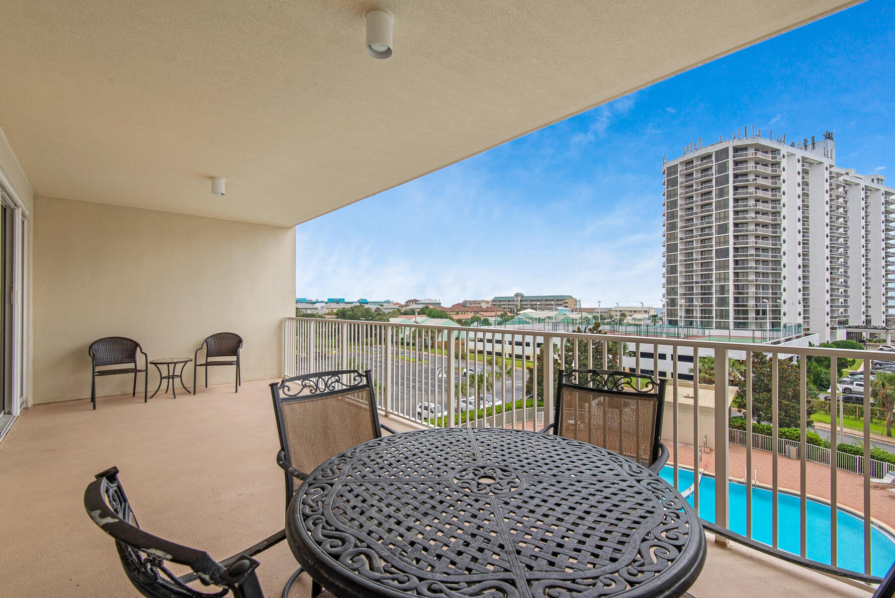 ARIEL DUNES - Residential