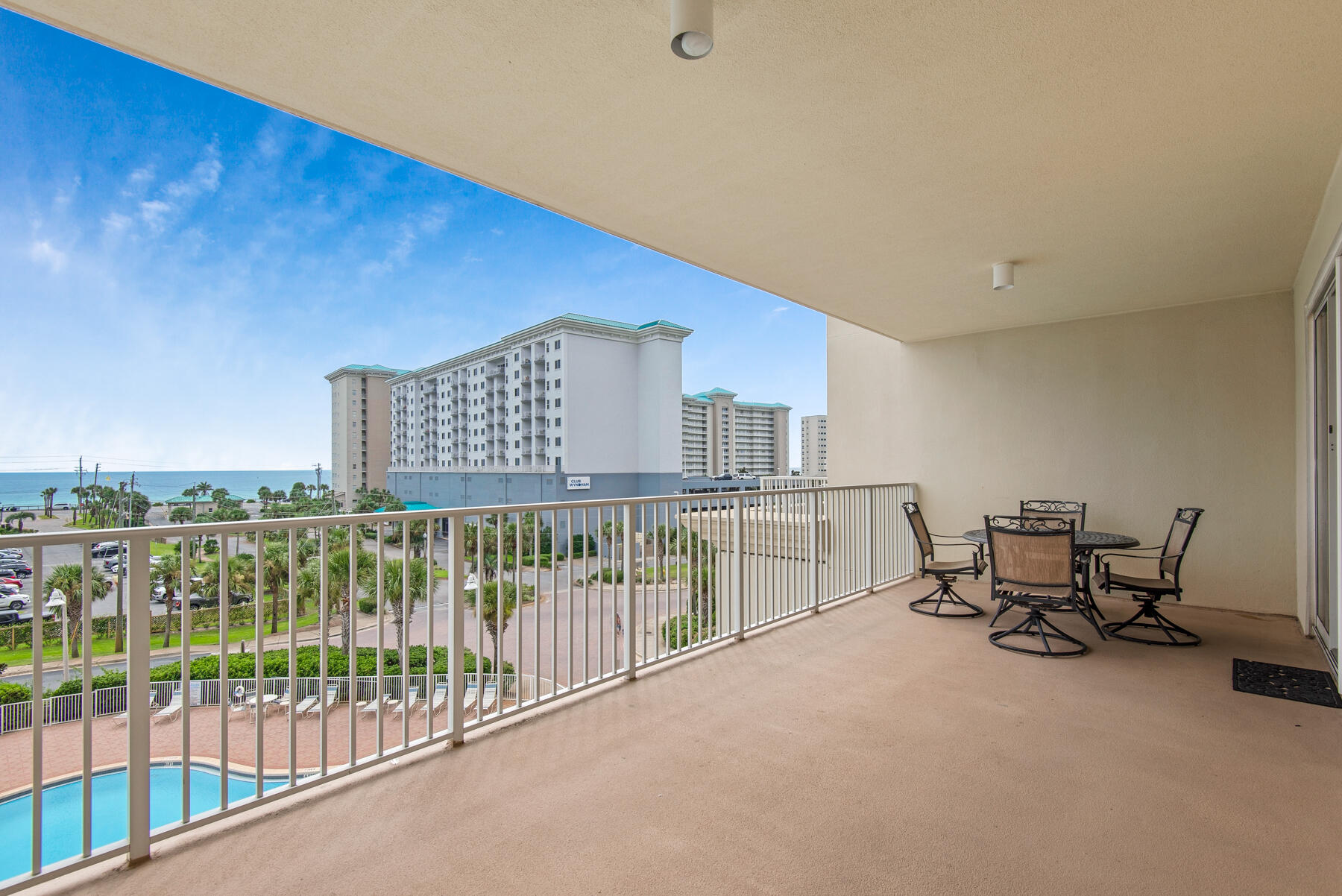 ARIEL DUNES - Residential