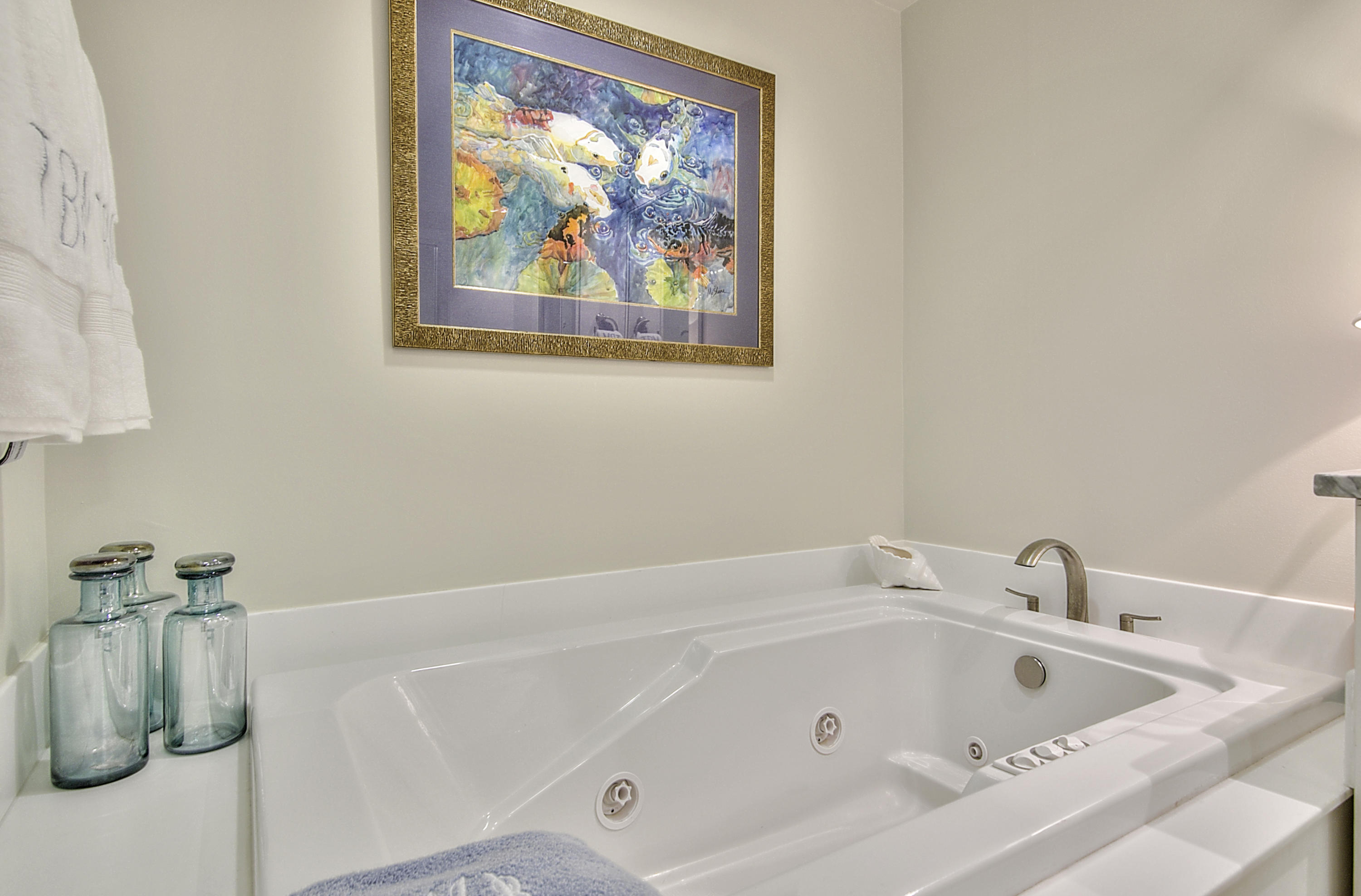 ONE BEACH CLUB DRIVE - Residential