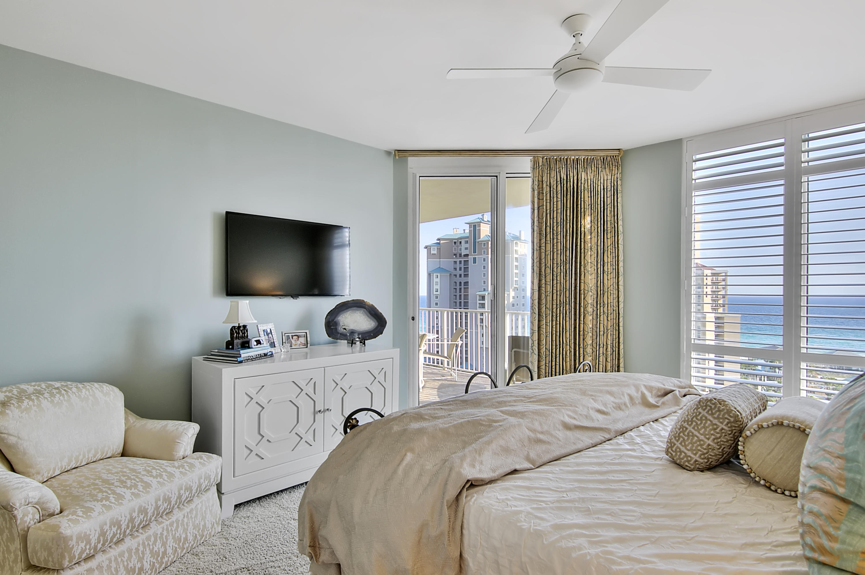 ONE BEACH CLUB DRIVE - Residential