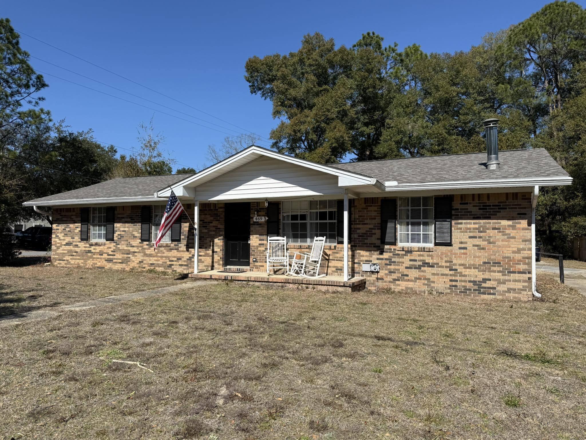 CRESTVIEW - Residential