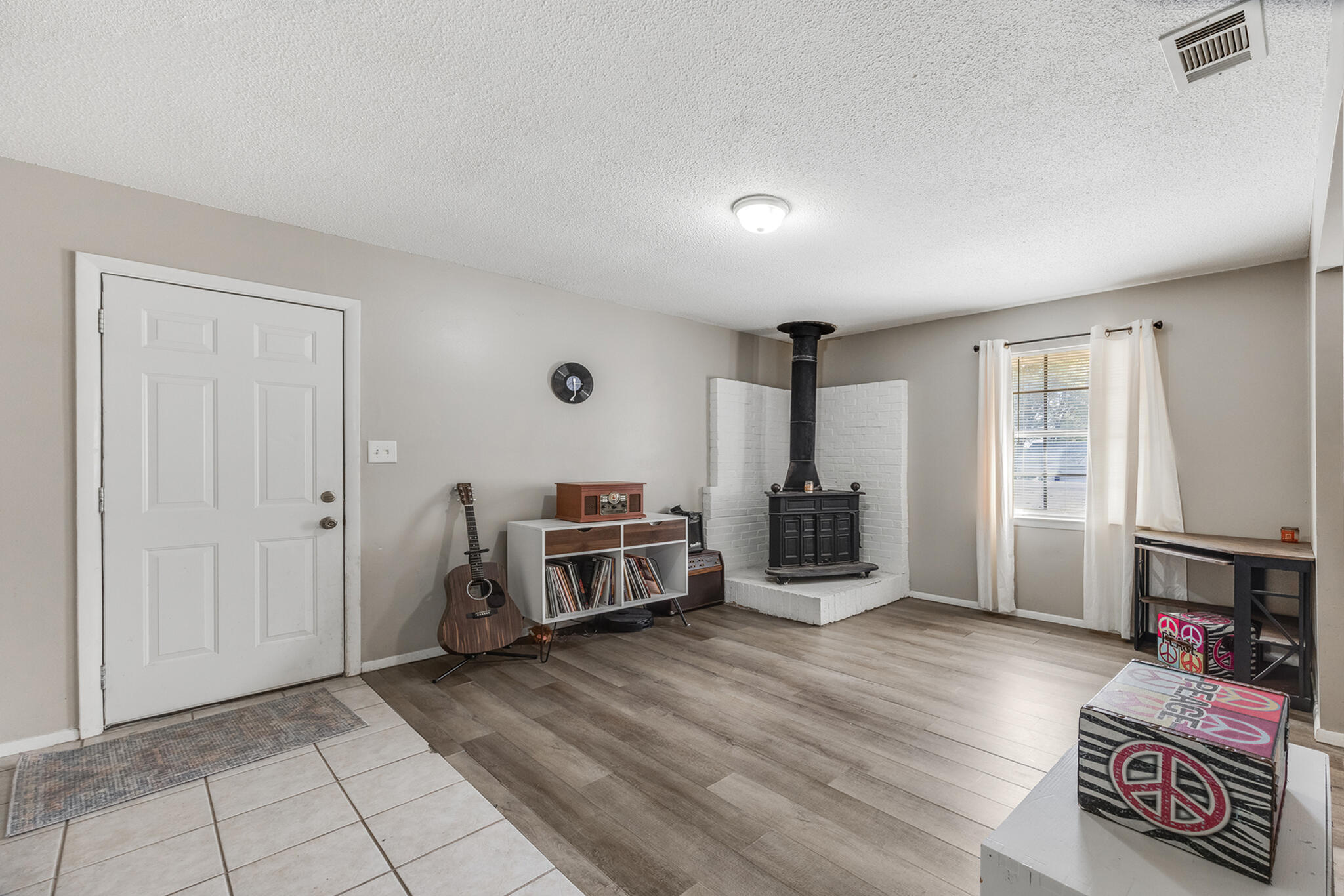 CRESTVIEW - Residential