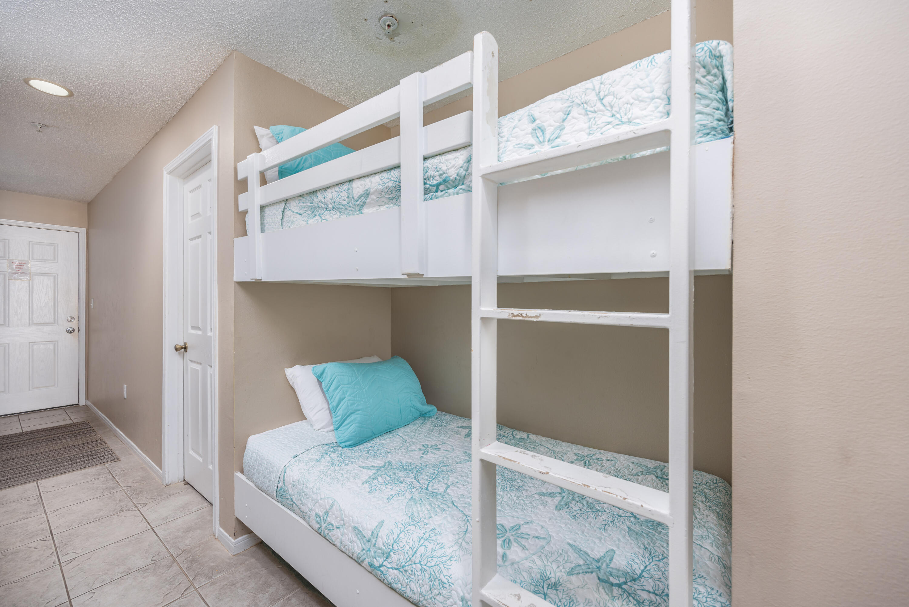 CRYSTAL SANDS CONDO - Residential