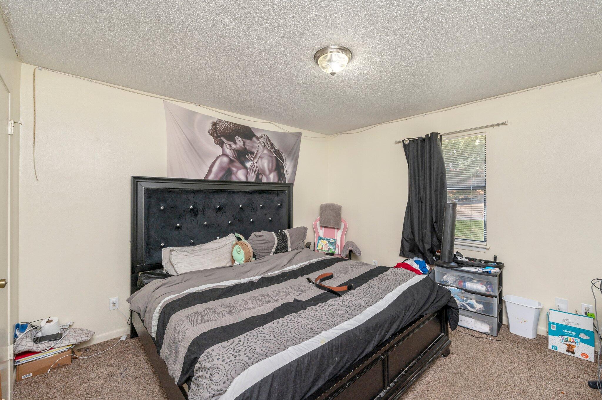 CARRIAGE HILLS - Residential