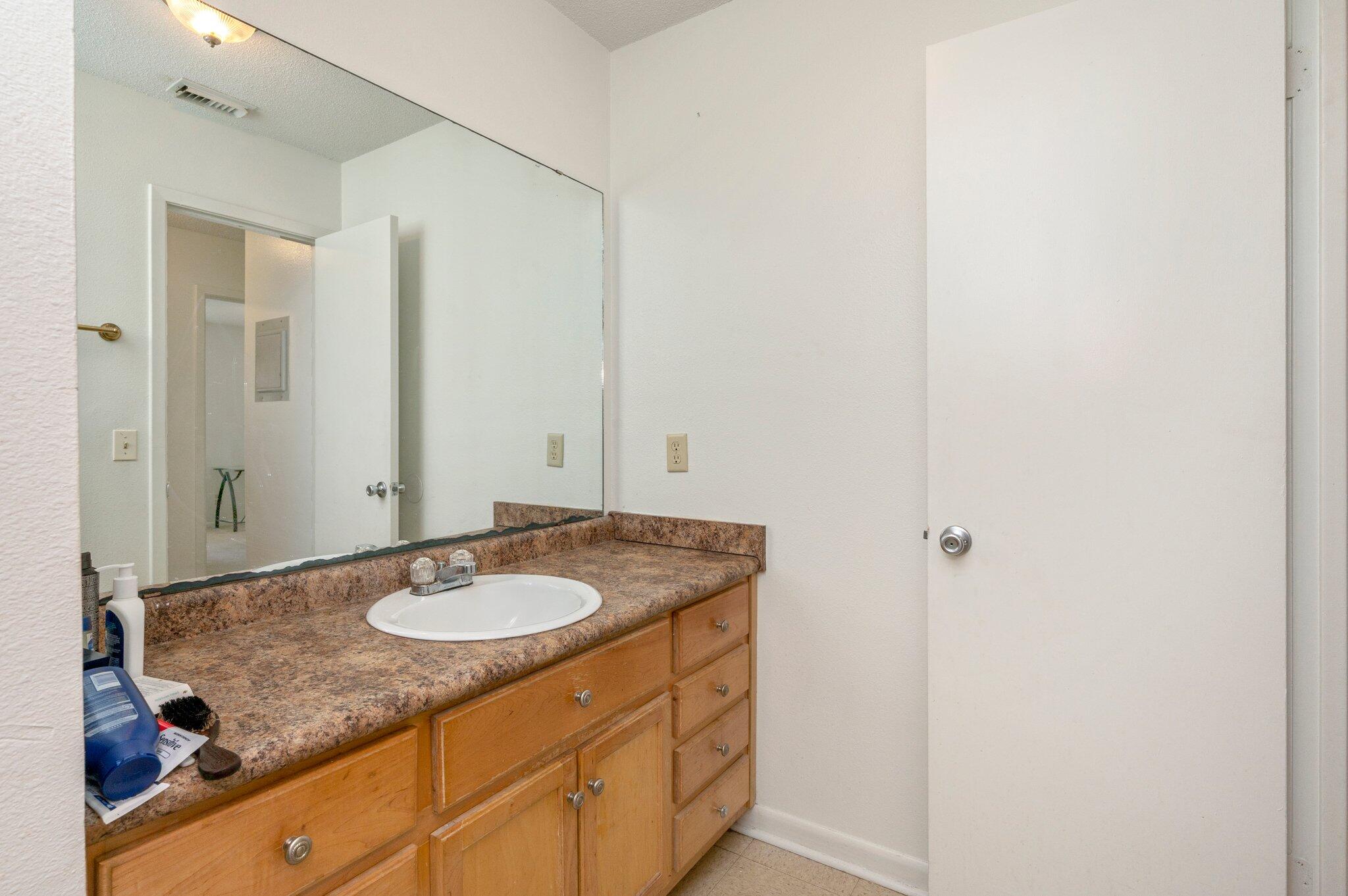 CARRIAGE HILLS - Residential