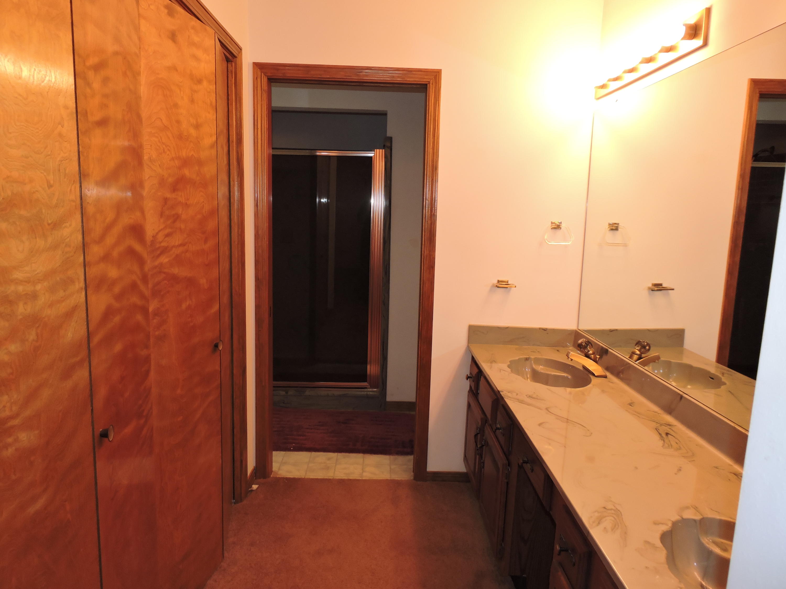 RIVERSIDE NORTH - Residential