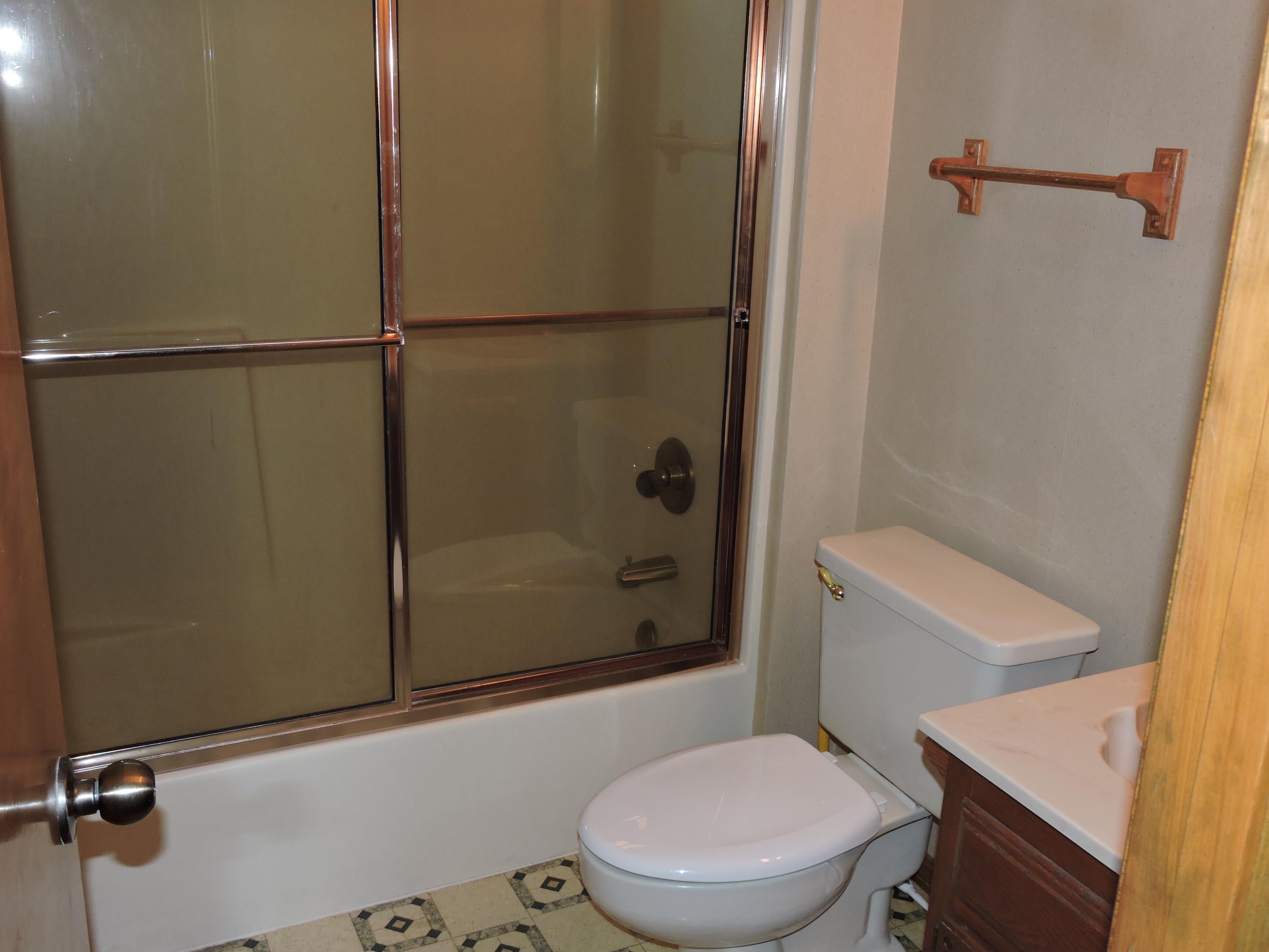 RIVERSIDE NORTH - Residential