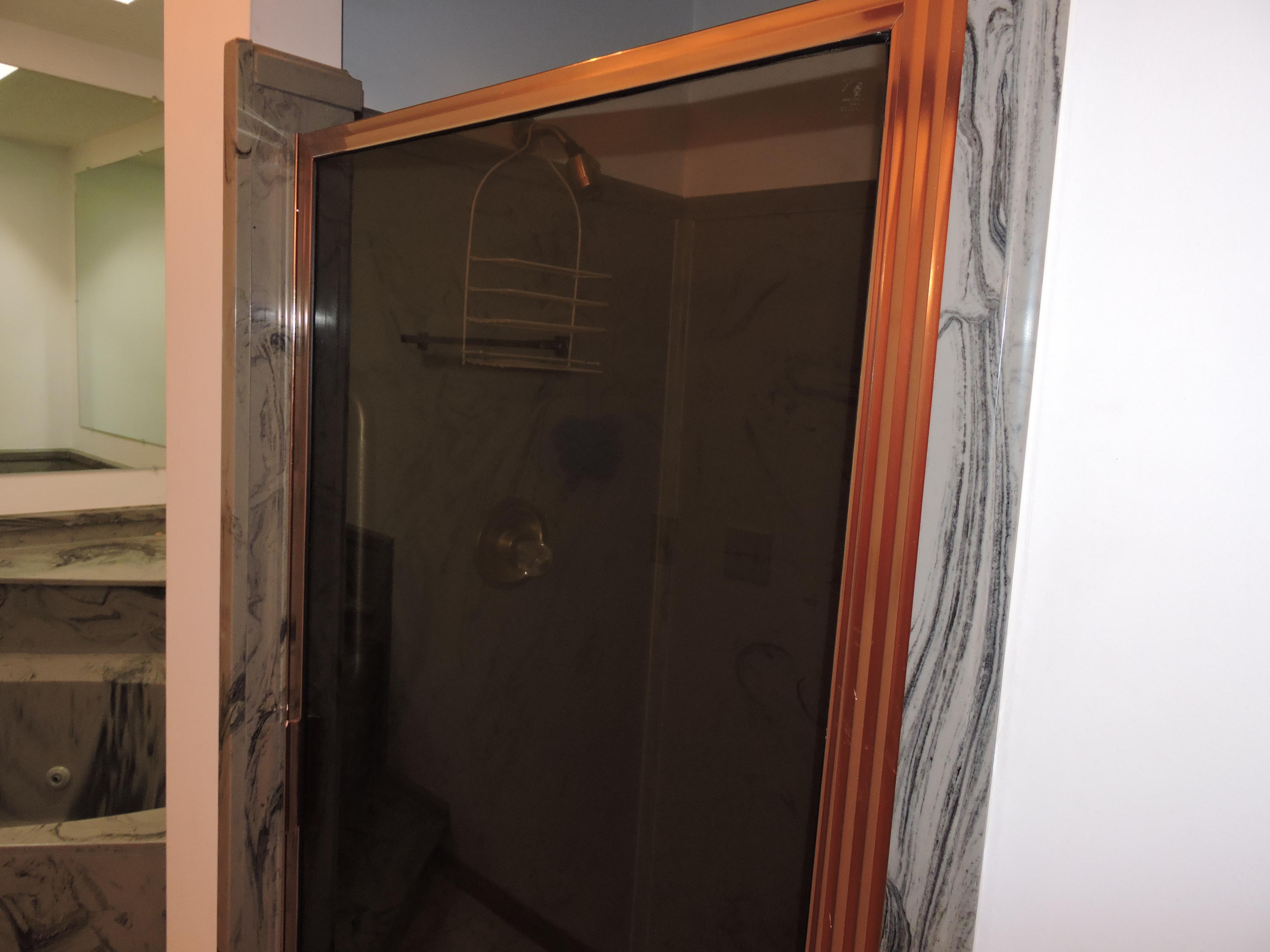 RIVERSIDE NORTH - Residential