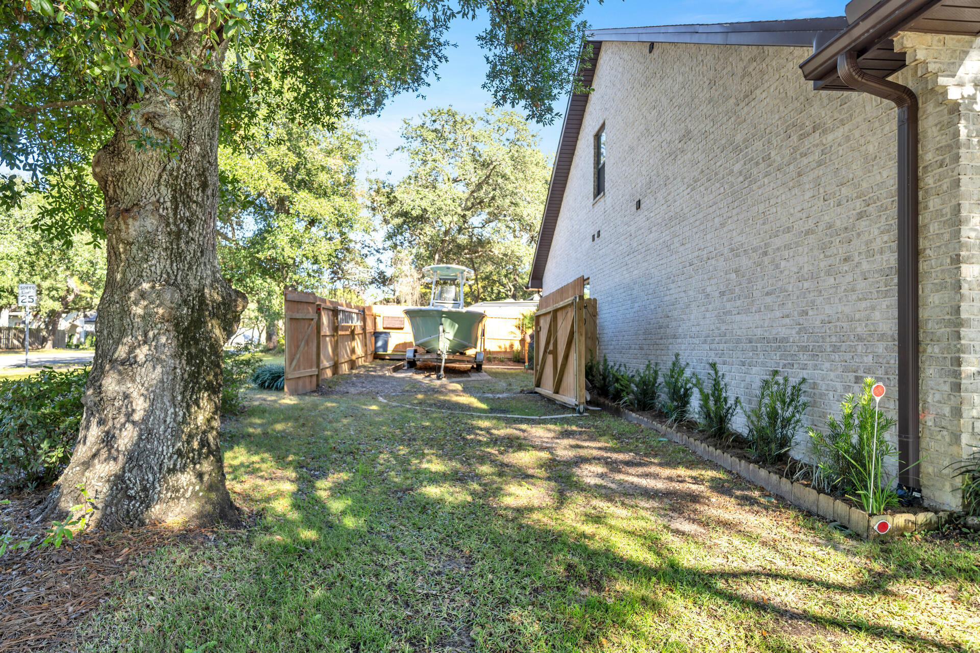 HEMINGWAY LOT 7 - Residential