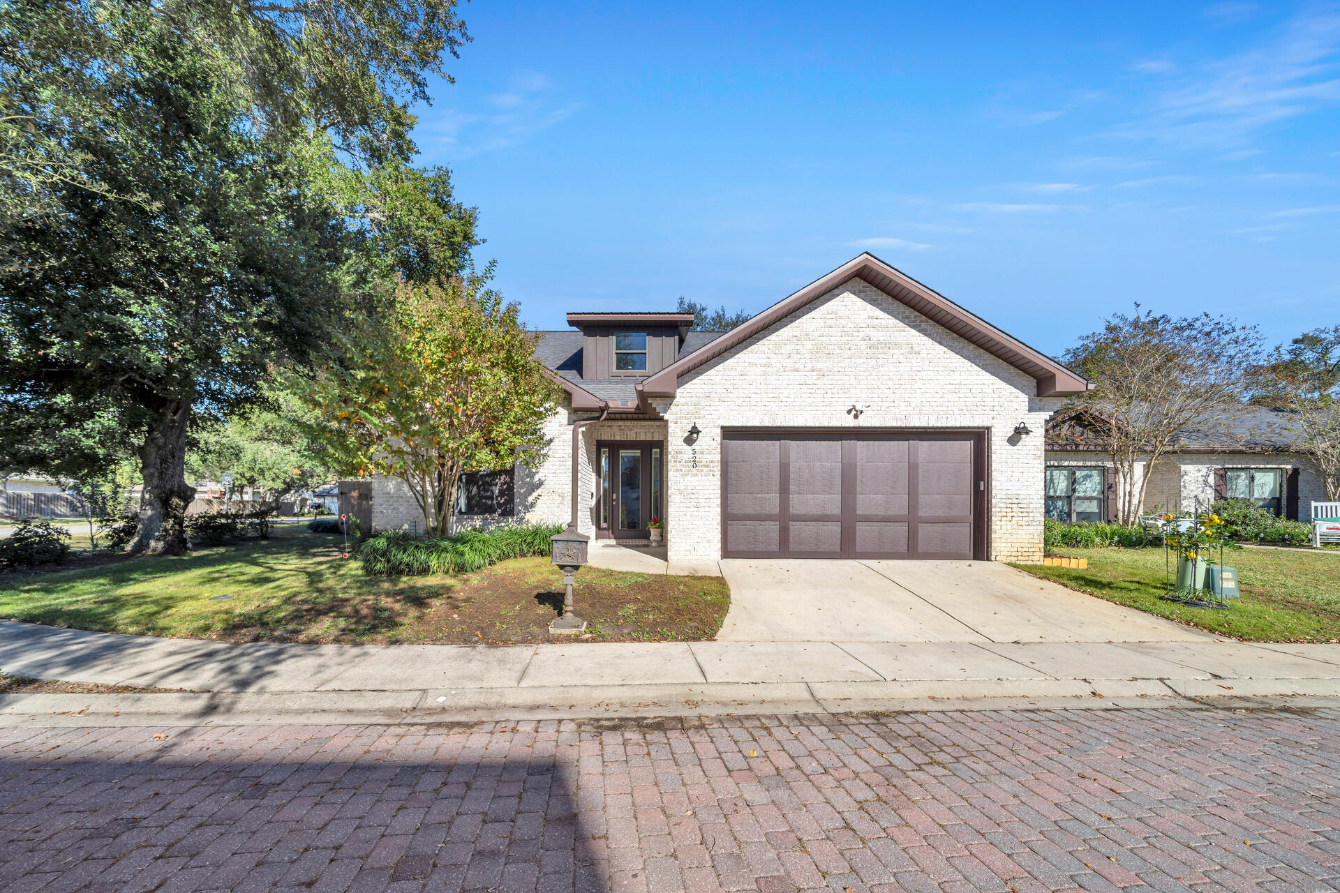 HEMINGWAY LOT 7 - Residential