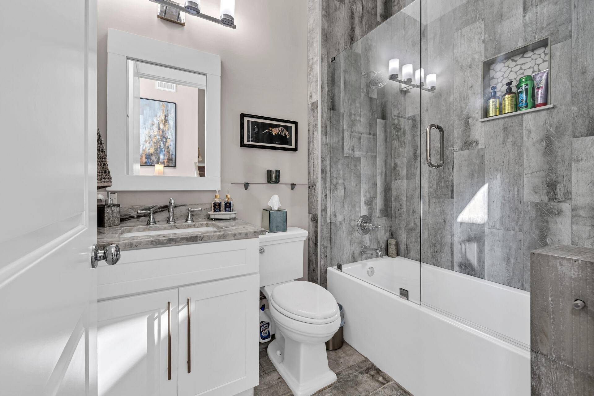 HEMINGWAY LOT 7 - Residential