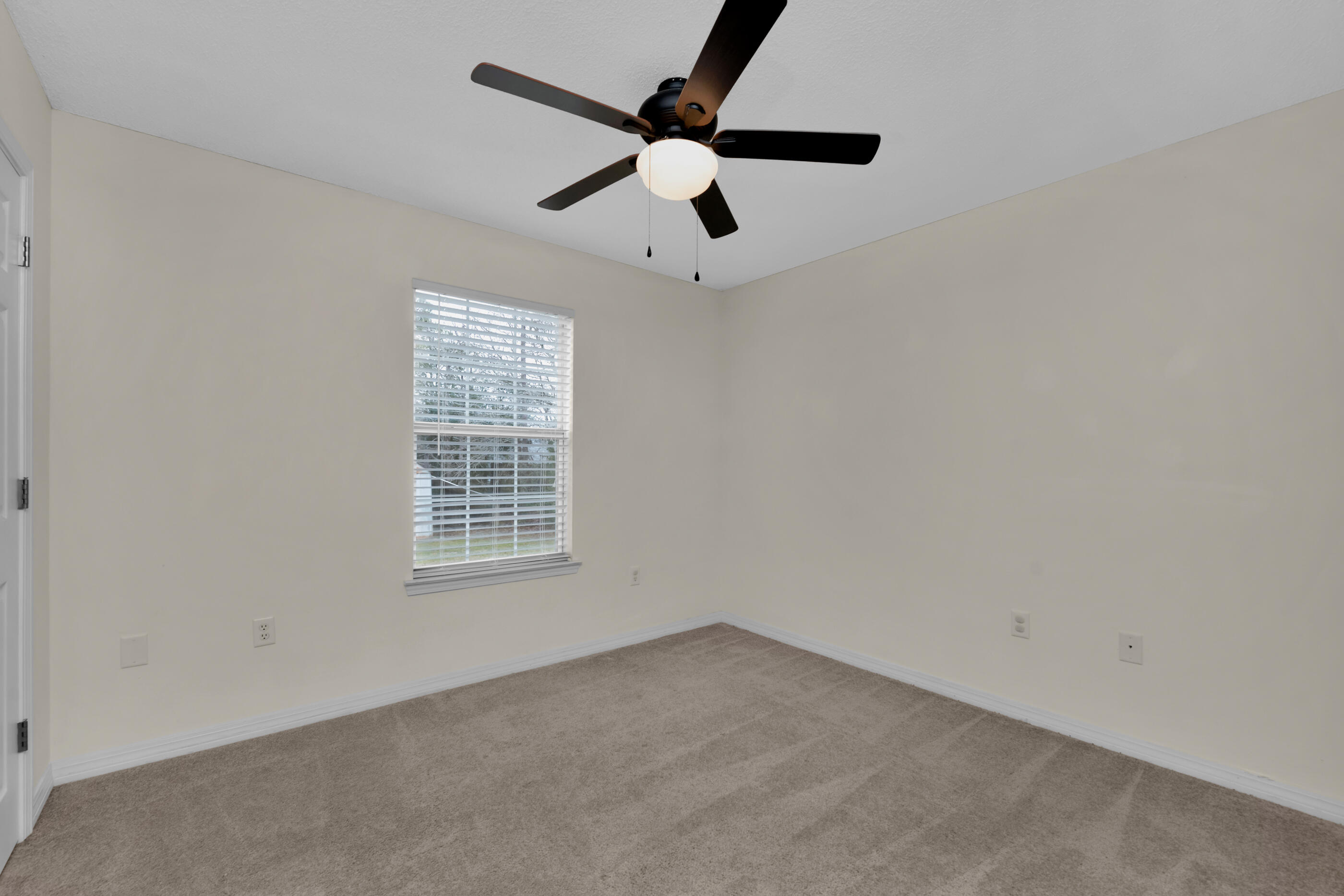 THE PINES - Residential