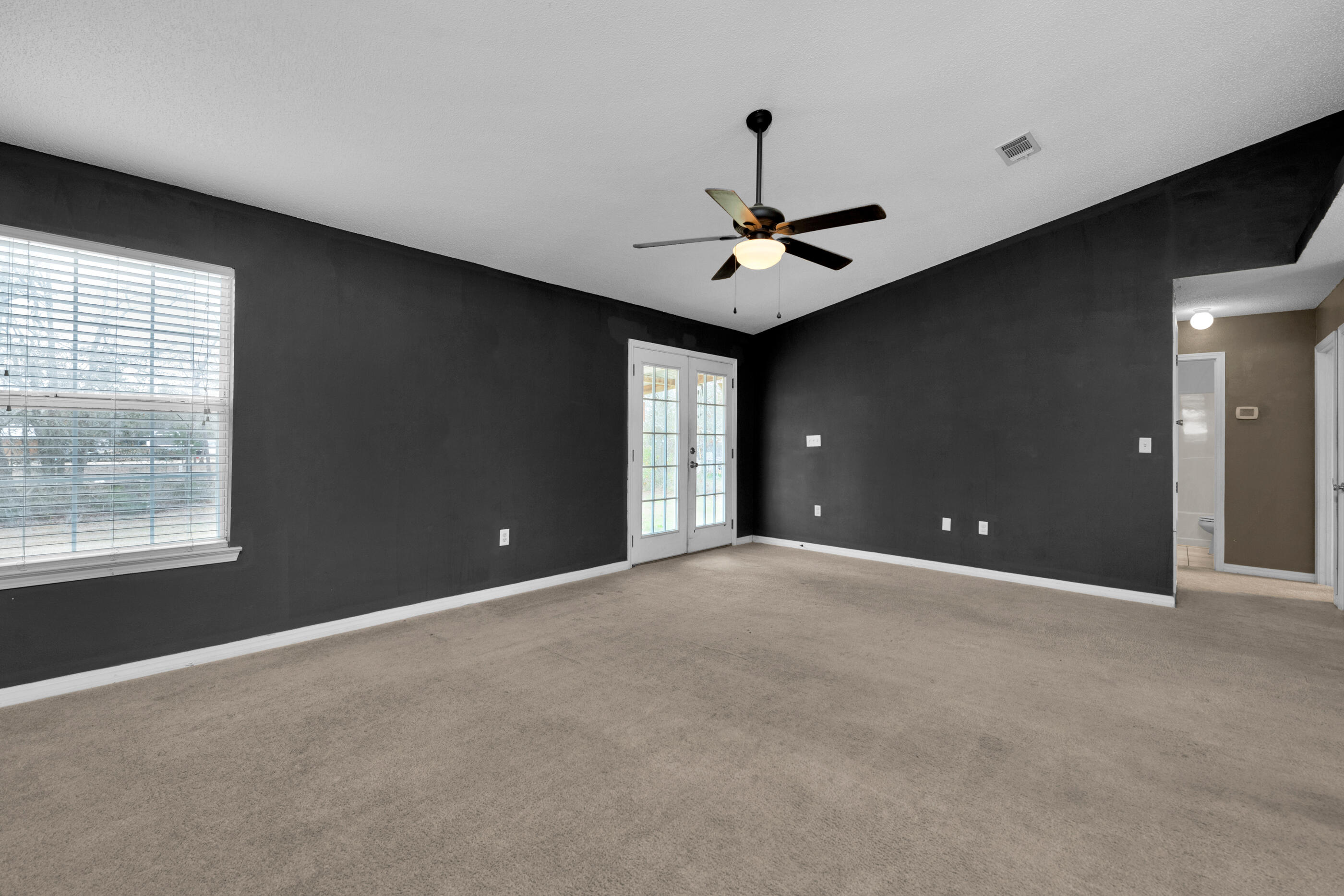 THE PINES - Residential