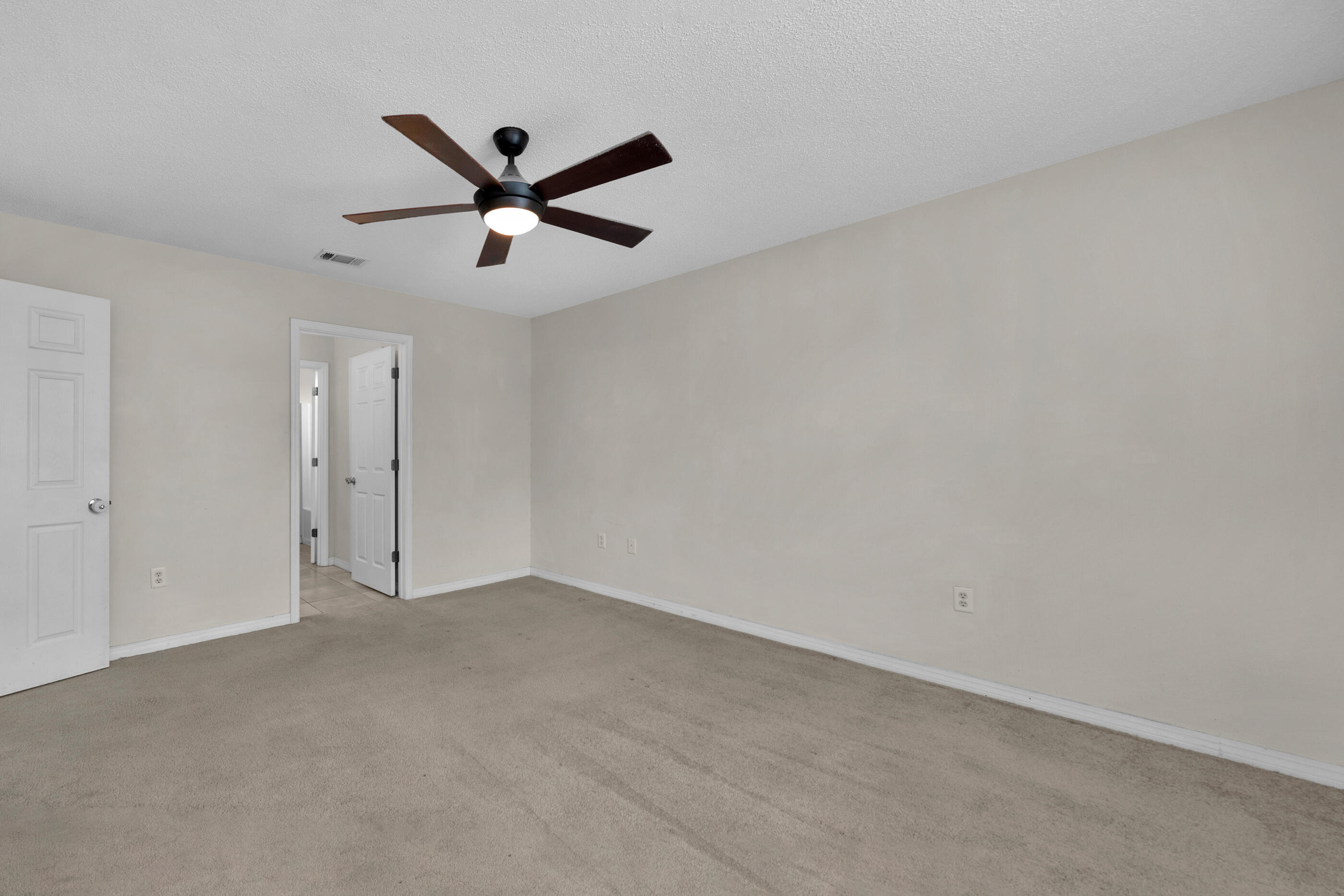 THE PINES - Residential