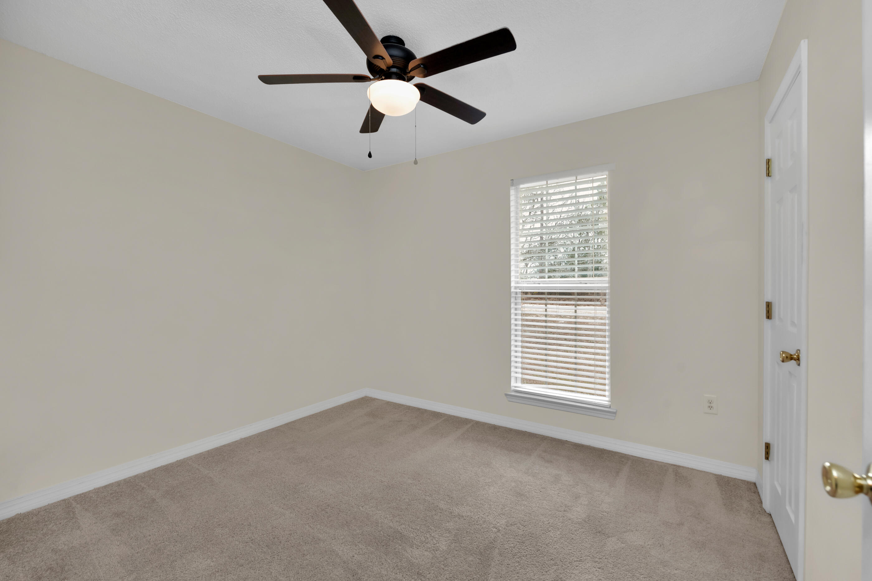 THE PINES - Residential