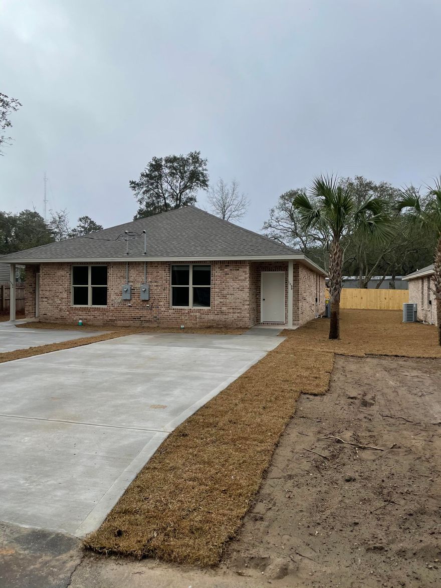 Brand new construction all brick 3 Bedroom 2 Bathroom duplex conveniently located in Fort Walton Beach only a few miles from both Eglin AFB and Hurlburt Field These duplexes have 9ft ceilings throughout. All new Samsung appliances in the kitchen. Granite countertops in the kitchen and bathrooms. Master bedroom has a walk-in closet. Luxury vinyl plank flooring throughout. Ceiling fans in living room and all bedrooms. Washer/Dryer hookups. Privacy fenced back yard. Small storage closet by back patio. Partially covered 10x21 back patio. $300 non refundable pet fee