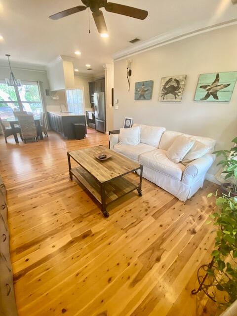 MAGNOLIA BAY - Residential