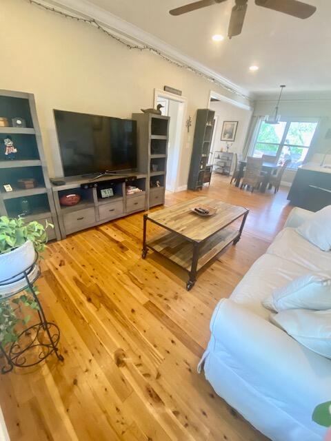 MAGNOLIA BAY - Residential