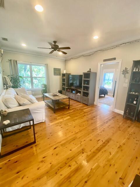 MAGNOLIA BAY - Residential