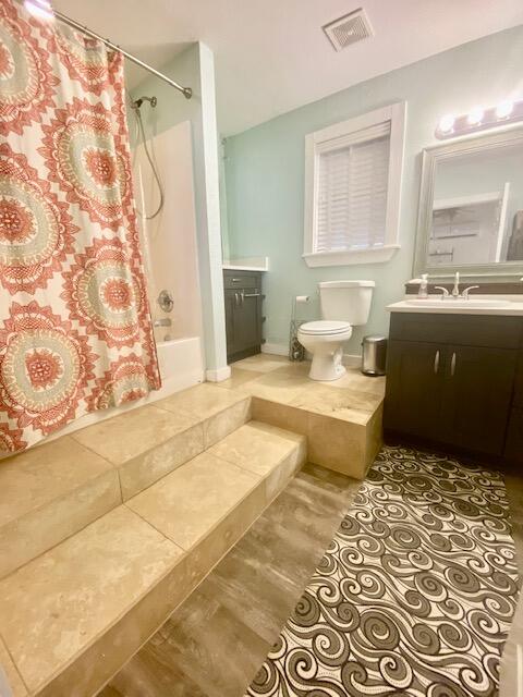 MAGNOLIA BAY - Residential