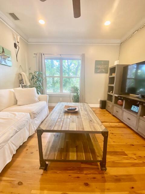 MAGNOLIA BAY - Residential