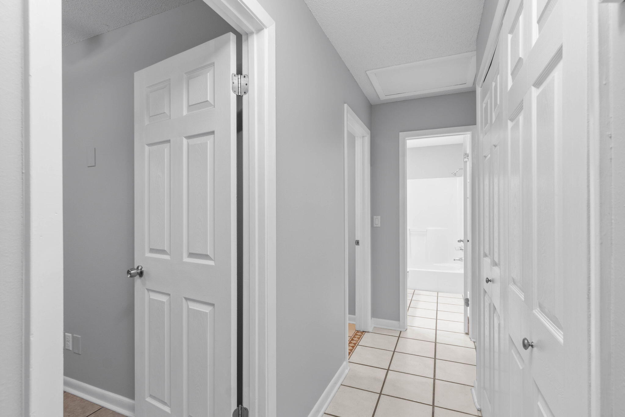 WYNNEHAVEN BCH EST 1ST ADD - Residential Lease