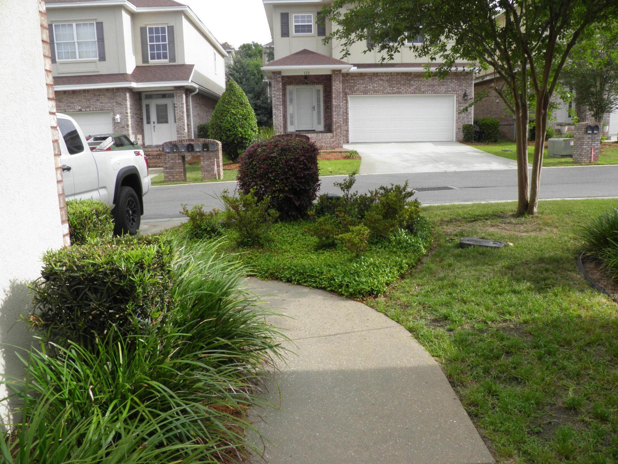 WALTON OAKS - Residential