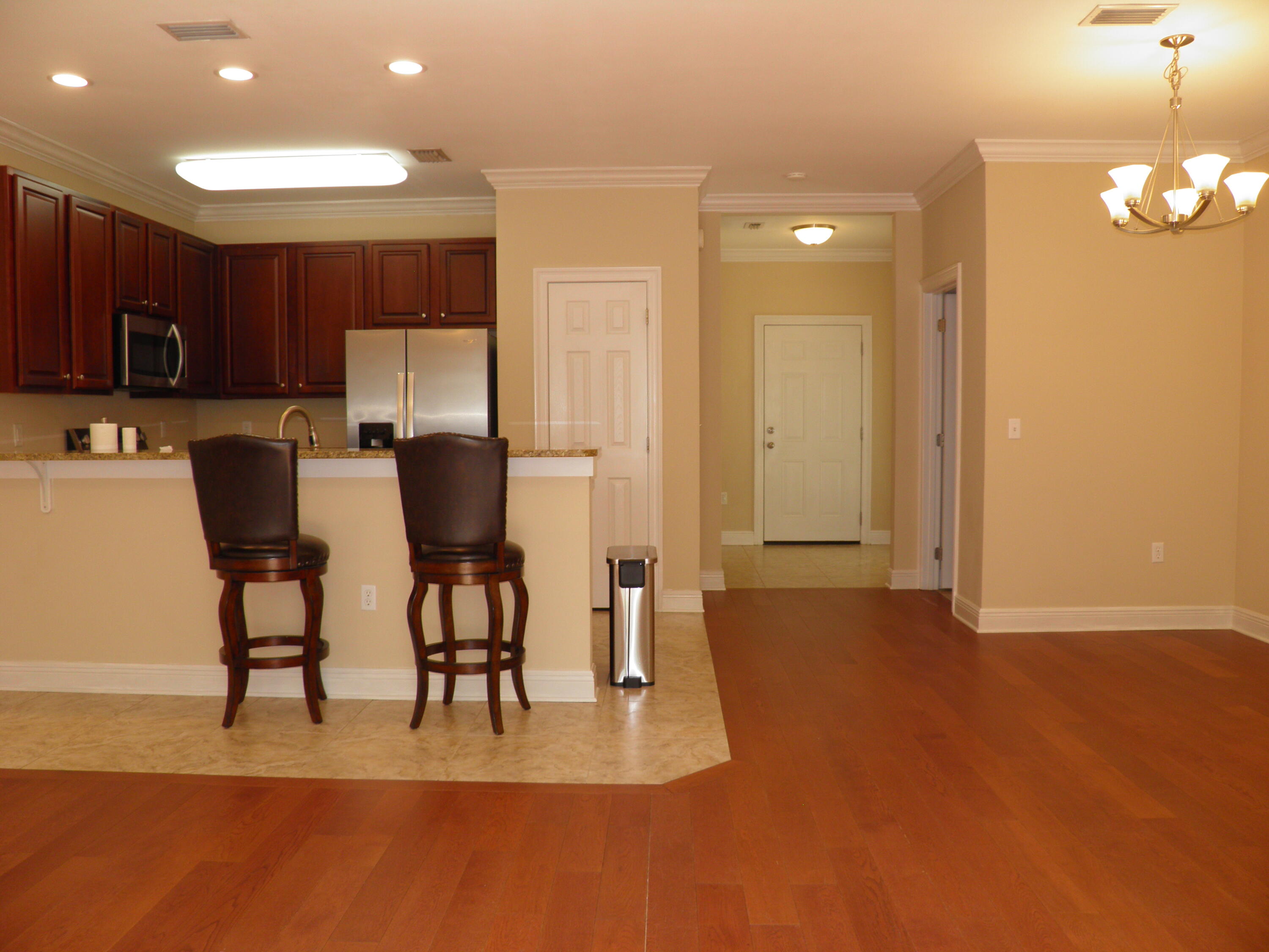 WALTON OAKS - Residential