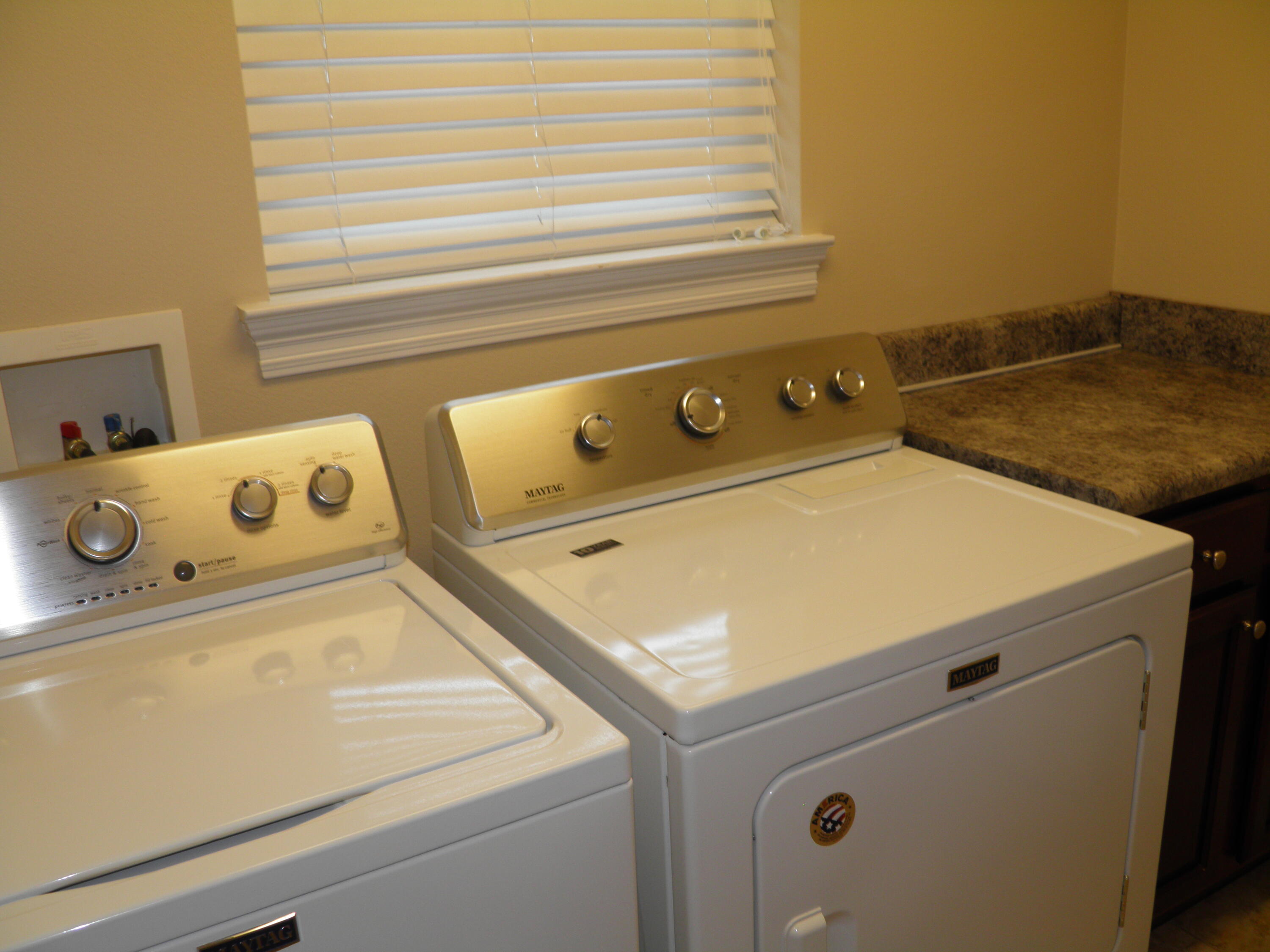 WALTON OAKS - Residential