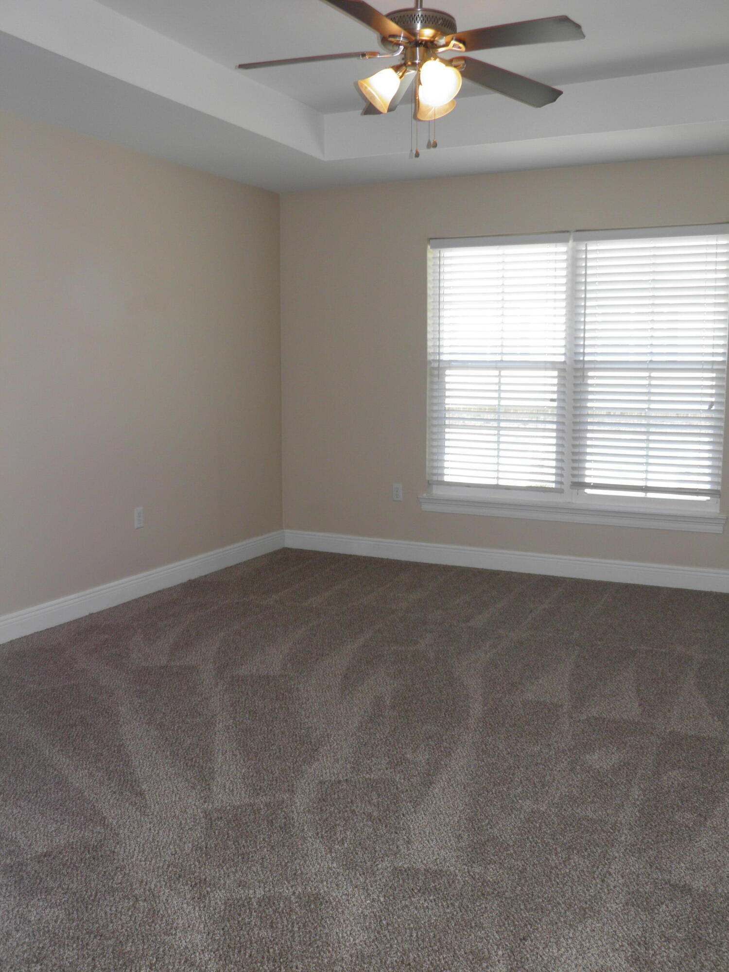 WALTON OAKS - Residential