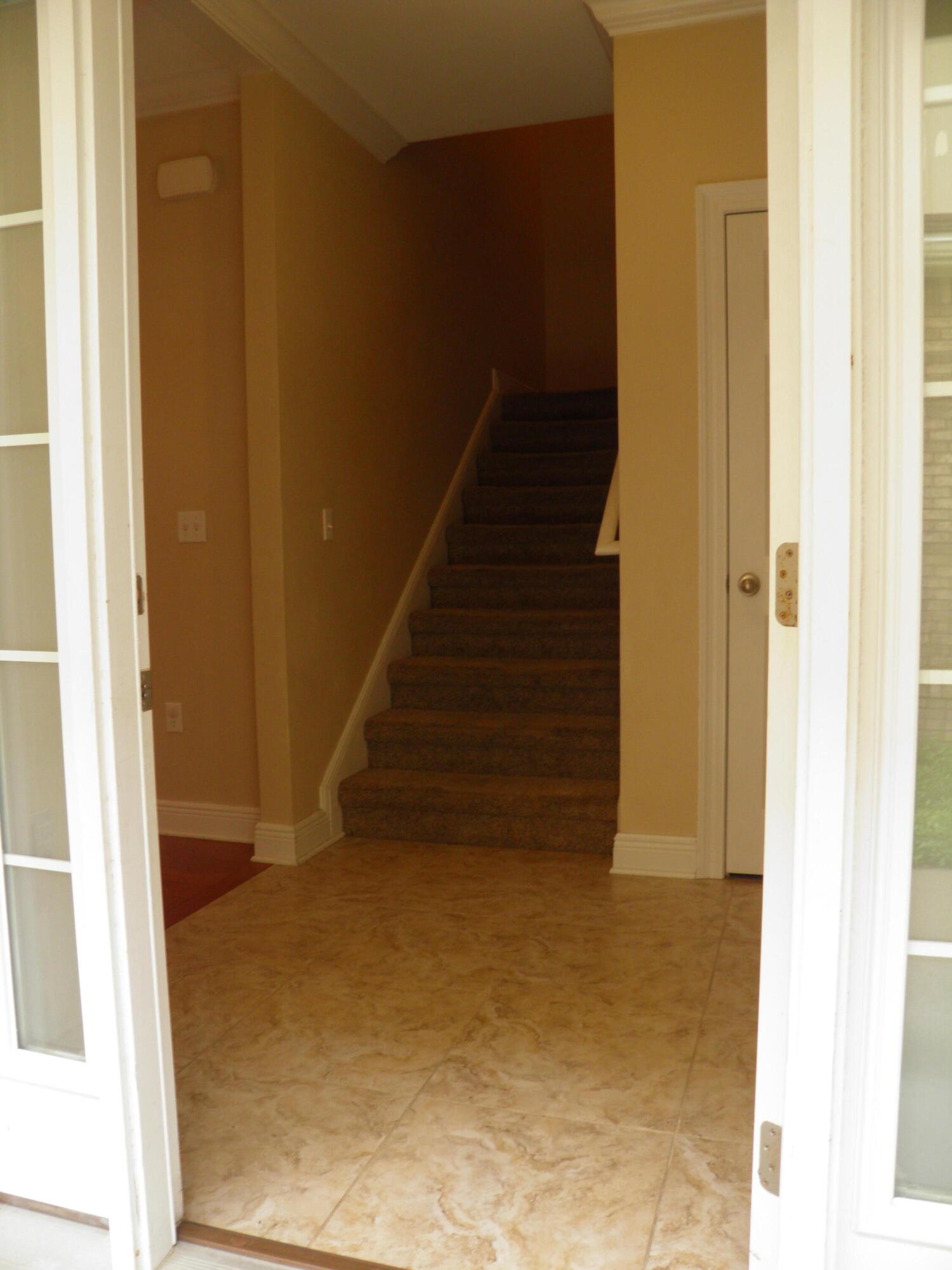 WALTON OAKS - Residential