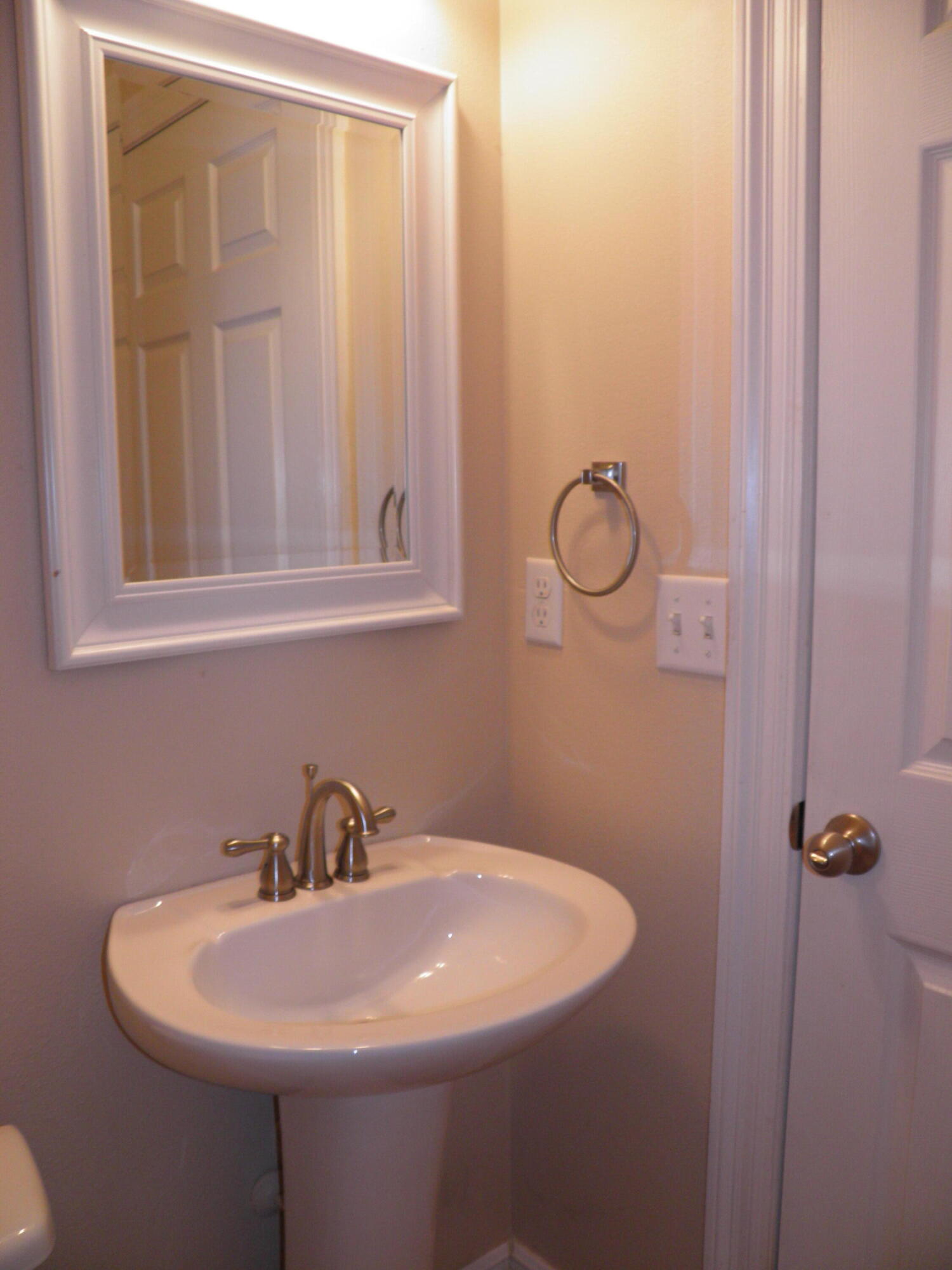 WALTON OAKS - Residential